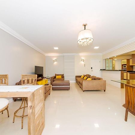 Apto Amplo 1Suite Mais 2Quartos - Quadra Mar 50M Da Praia - Somente Familiares Balneário Camboriú Kültér fotó