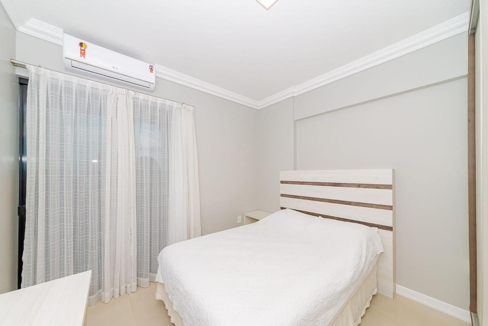 Apto Amplo 1Suite Mais 2Quartos - Quadra Mar 50M Da Praia - Somente Familiares Balneário Camboriú Kültér fotó