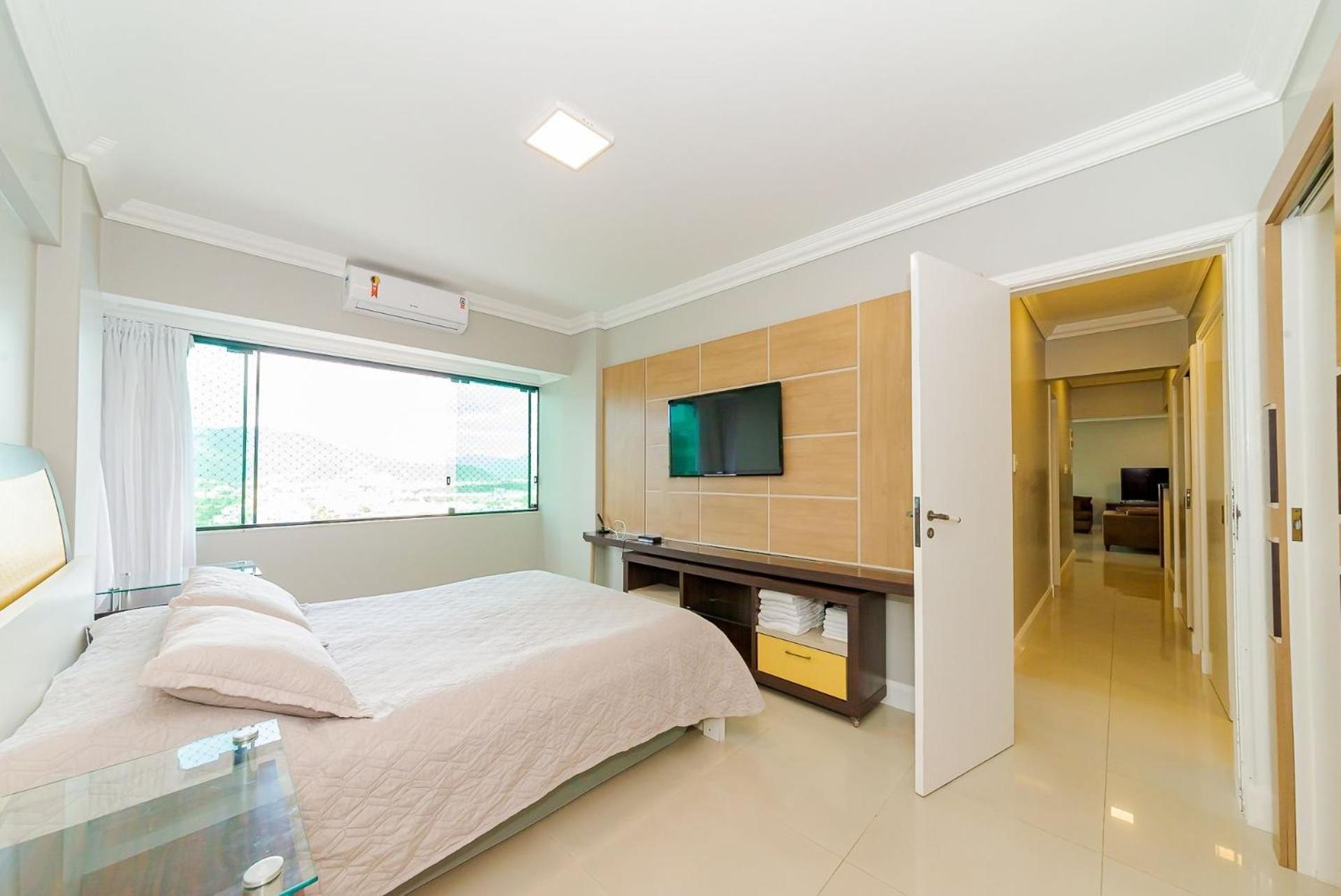 Apto Amplo 1Suite Mais 2Quartos - Quadra Mar 50M Da Praia - Somente Familiares Balneário Camboriú Kültér fotó