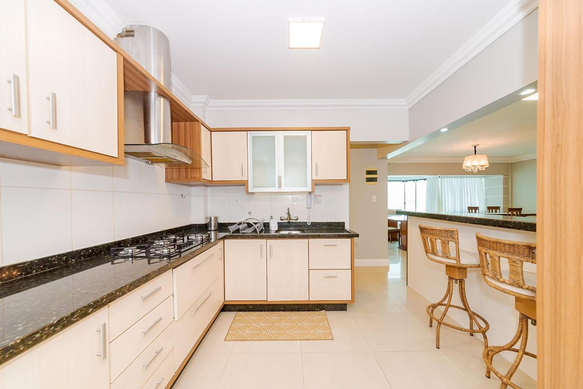 Apto Amplo 1Suite Mais 2Quartos - Quadra Mar 50M Da Praia - Somente Familiares Balneário Camboriú Kültér fotó